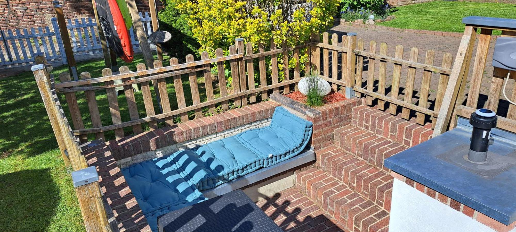 Private 1-2,5 -Zimmer-Wohnung Mit Terrasse ซึลพิค ภายนอก รูปภาพ